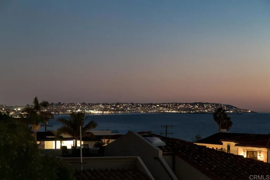 https://cdn.realtyfeed.com/cdn/127/306076315/1380659ca5689518f44c1e272c9960fa.webp