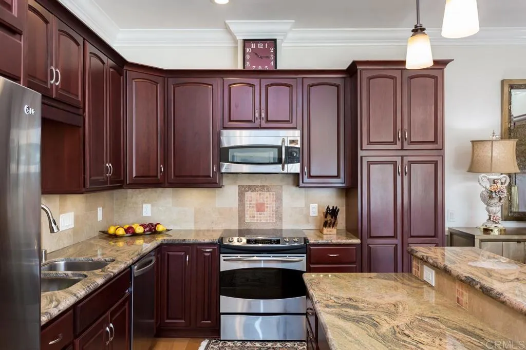https://cdn.realtyfeed.com/cdn/127/306076315/8fe09f5686117d26ff3d7bfb092452cc.webp