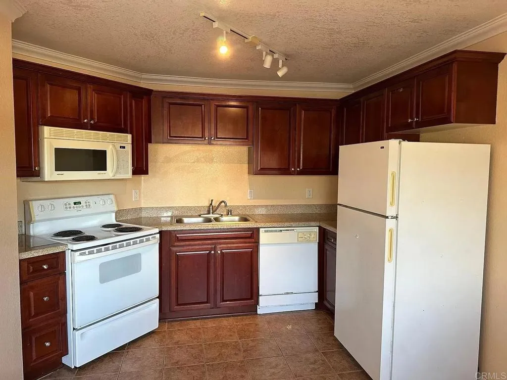 Photo #2: NDP2400054 Listing 