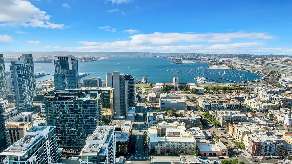 https://cdn.realtyfeed.com/cdn/127/306077726/2f527f14c33d13031afe56ff9c45d3c0.webp