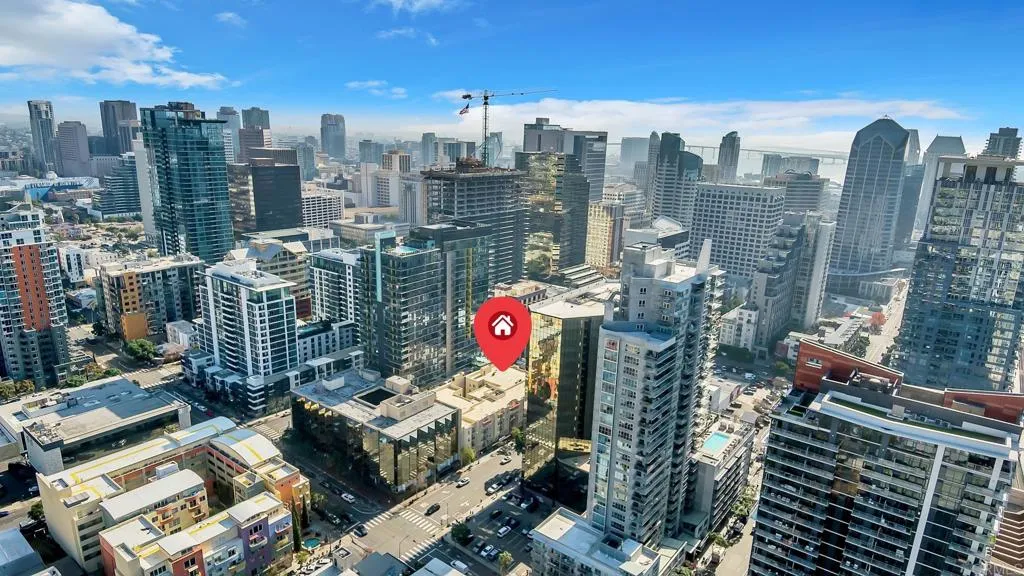 https://cdn.realtyfeed.com/cdn/127/306077726/3752da321a8b885a6300bda459603b76.webp