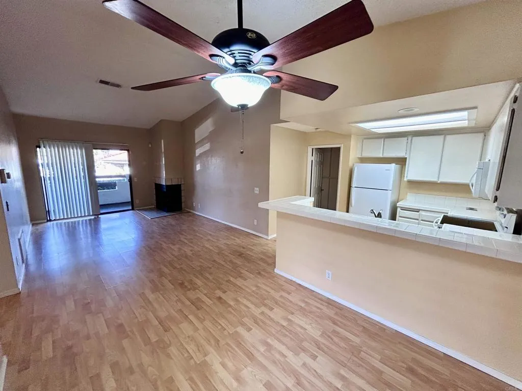 https://cdn.realtyfeed.com/cdn/127/306079224/3ab25b36860aa15d8b647f1658467ebd.webp