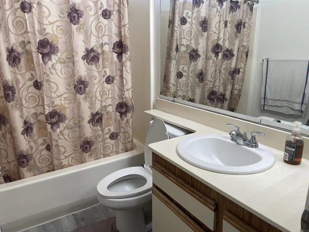 https://cdn.realtyfeed.com/cdn/127/306079739/9fce3b23429b79074966561e648b7722.webp