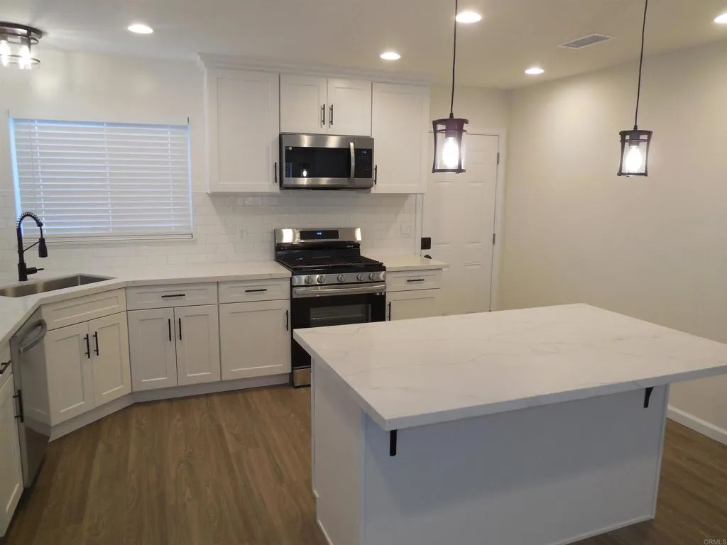 Photo #4: NDP2400195 Listing 