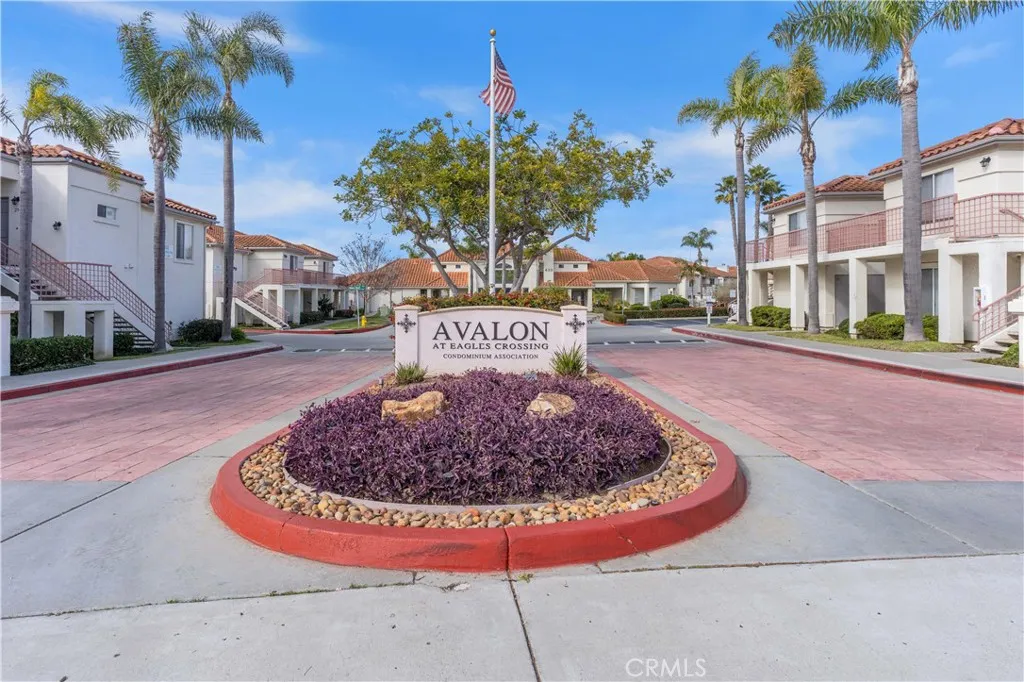 MLS: OC24006942 Condo For Sale