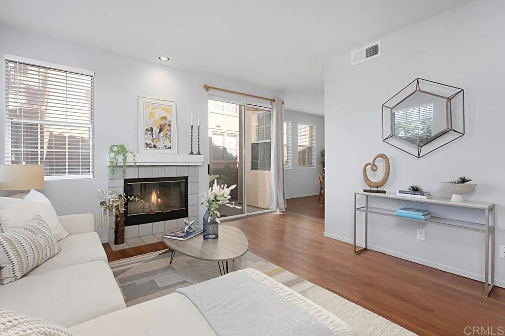Photo #3: NDP2400378 Listing 