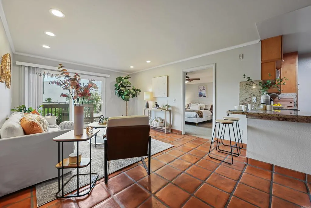 Photo #3: NDP2400496 Listing 