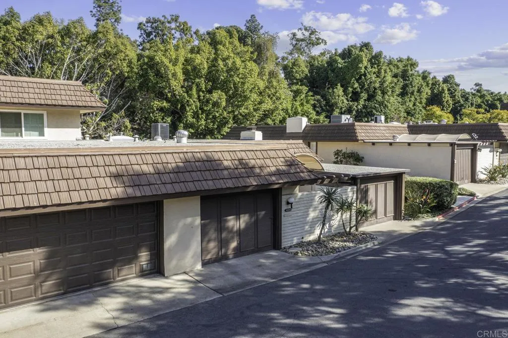 MLS: PTP2400362 Condo For Sale
