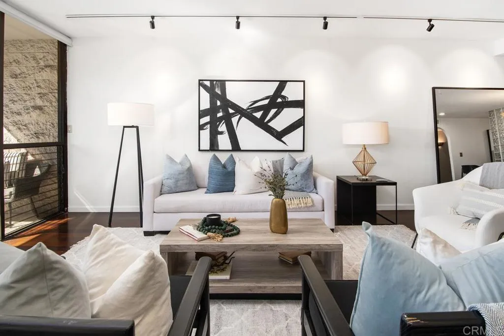 https://cdn.realtyfeed.com/cdn/127/306087442/8eca1b4a3d5b841833d1165e698d39d1.webp