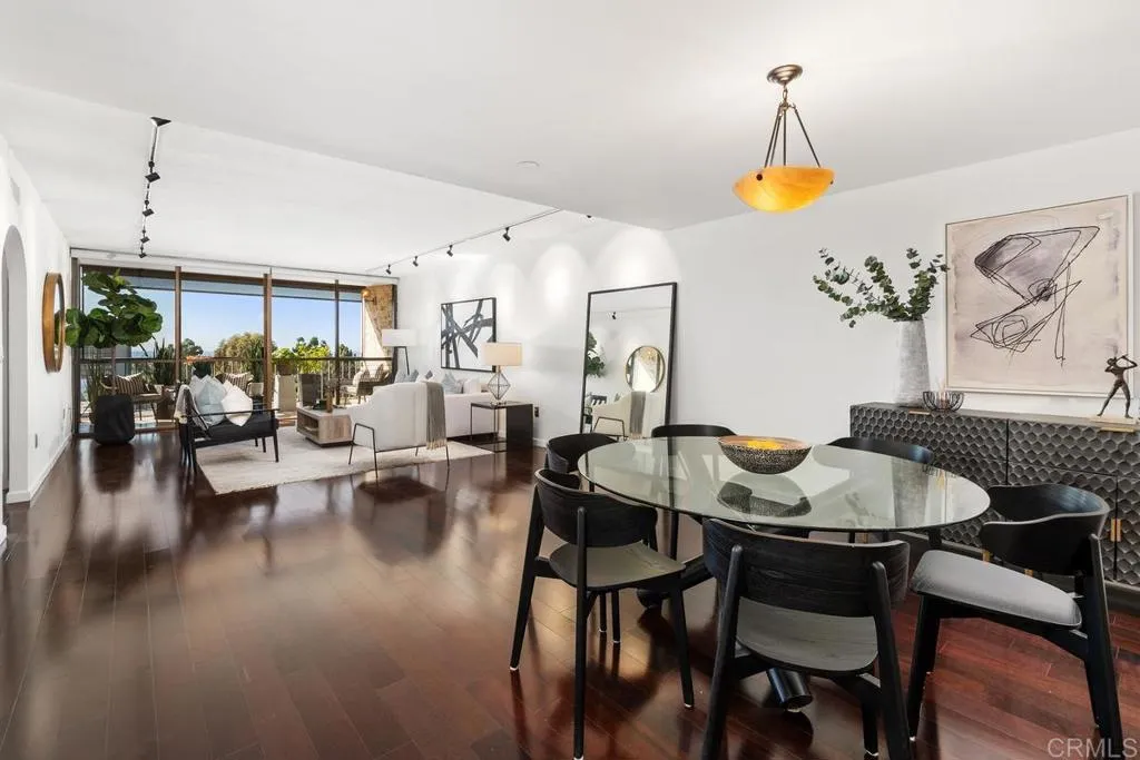 https://cdn.realtyfeed.com/cdn/127/306087442/f4b486bcb8e1a47da78000336140bc3e.webp