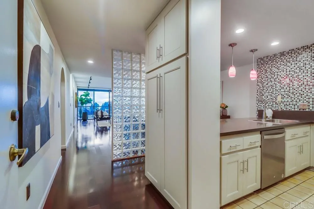 https://cdn.realtyfeed.com/cdn/127/306087442/fd5eea951f693e0b59a46d0b1210c8f4.webp