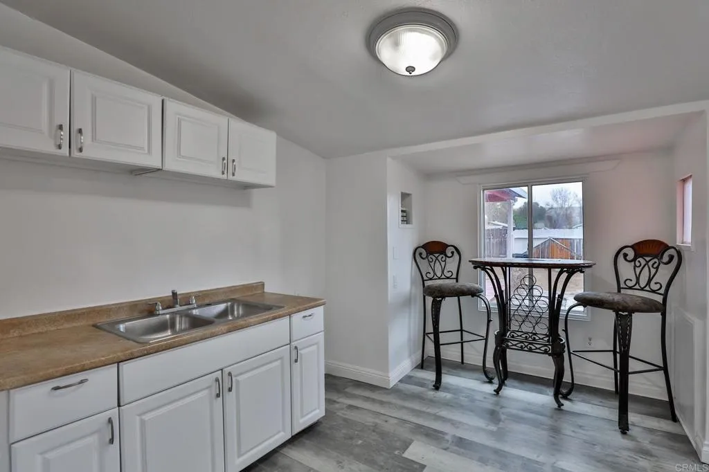 https://cdn.realtyfeed.com/cdn/127/306089721/a267433f8e4c6286a9d2c1e647d66d66.webp