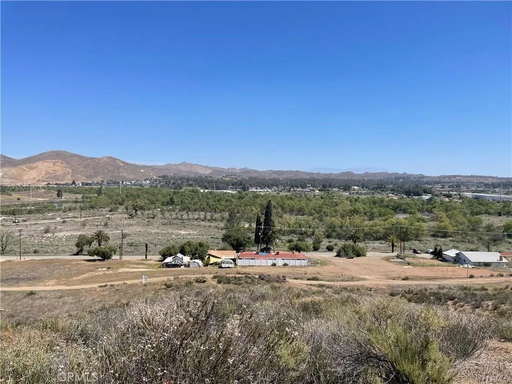 19 Bay, Lake Elsinore, CA, 92530