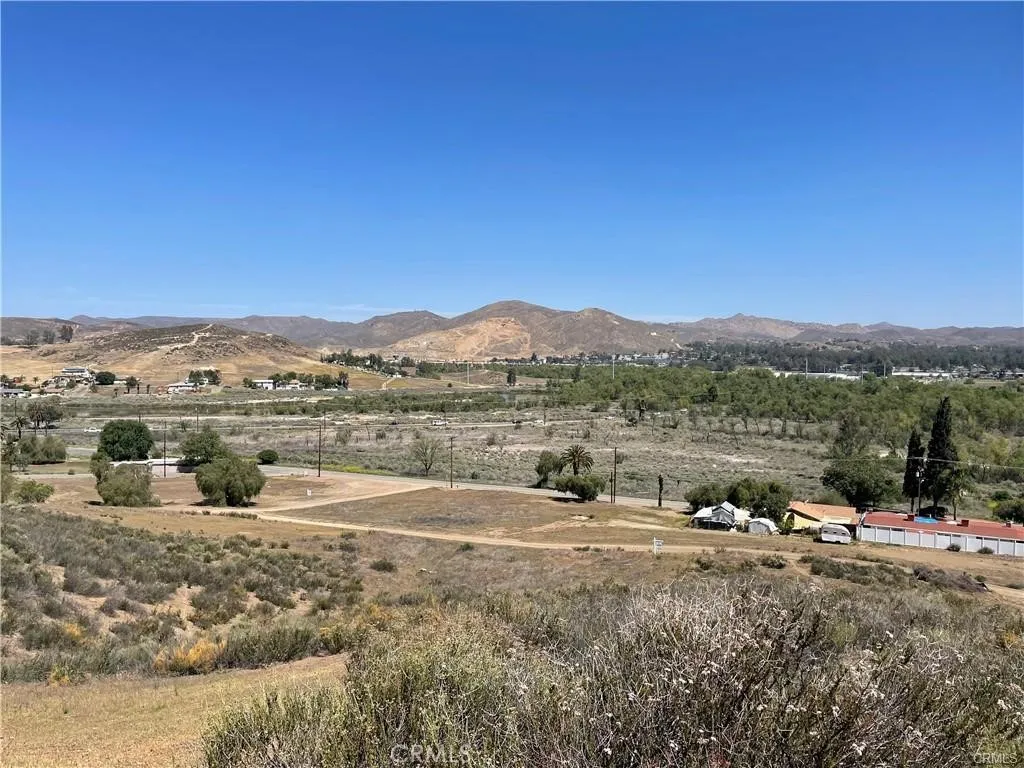 19 Bay, Lake Elsinore, CA, 92530