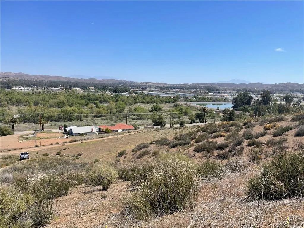 19 Bay, Lake Elsinore, CA, 92530