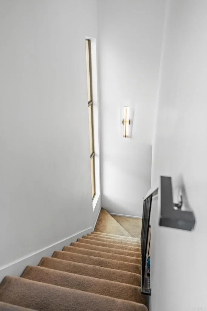 https://cdn.realtyfeed.com/cdn/127/306091095/99477d3e6e25ab62592b4405e0323f65.webp