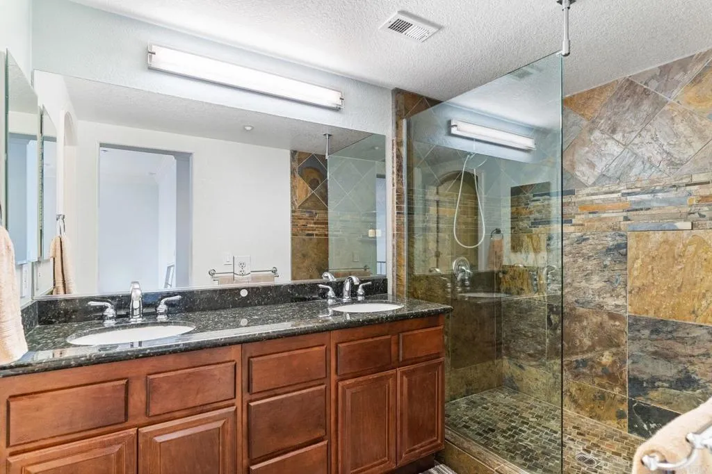 https://cdn.realtyfeed.com/cdn/127/306091498/52e3db45b2ed5f9c06a20199b8c93f7f.webp