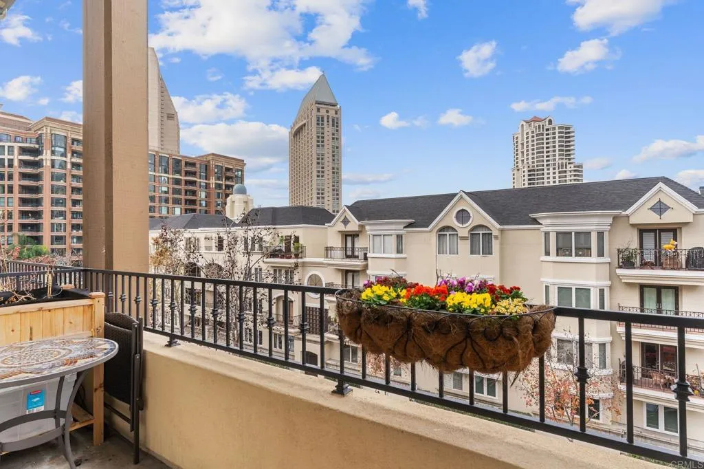 https://cdn.realtyfeed.com/cdn/127/306091498/debfa5140142ac93d0a4e2c94a33c274.webp
