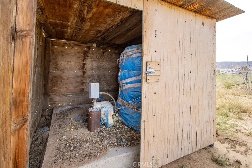 52550 Geronimo, Pioneertown, Ca 92268 - Photo 4 of 24, Pioneertown, CA