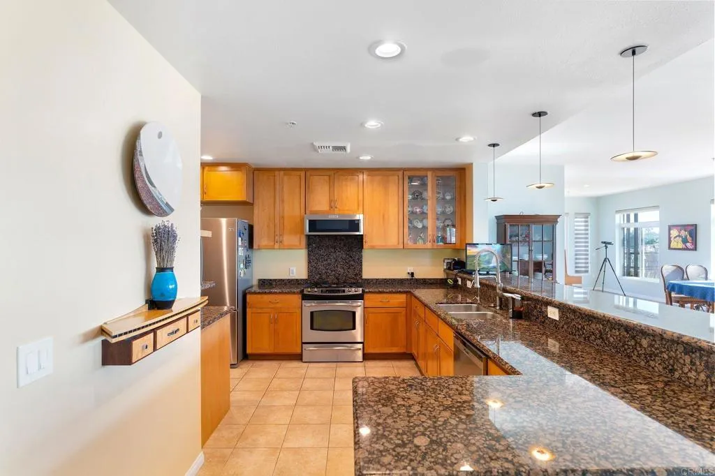 Photo #6: NDP2400905 Listing 