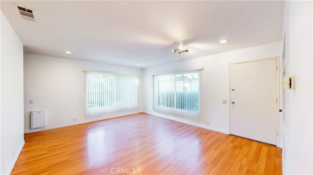 Photo #5: IV24023346 Listing 