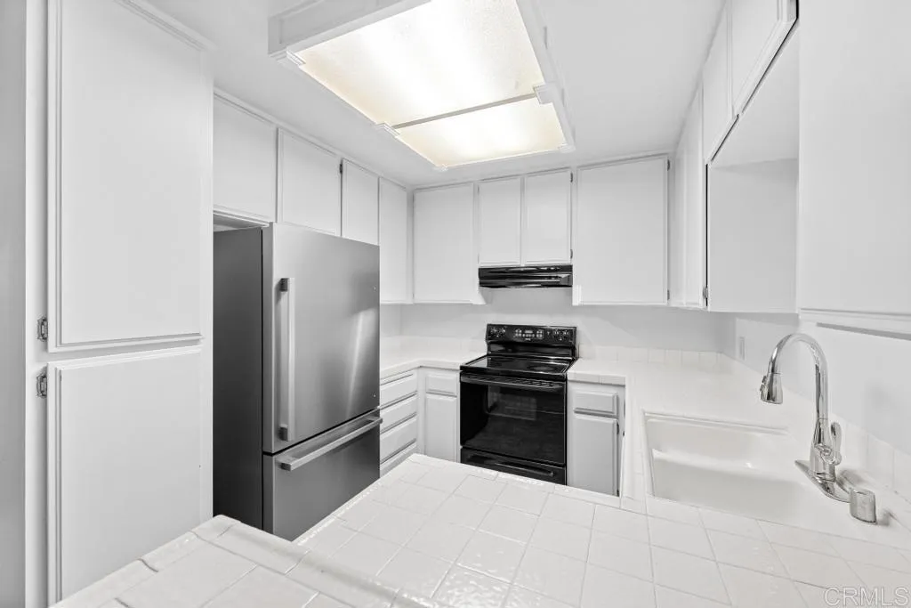Photo #5: NDP2400918 Listing 