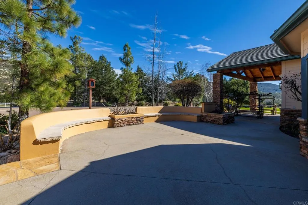 https://cdn.realtyfeed.com/cdn/127/306097911/9441ceff7779aea6316700728b089bf8.webp