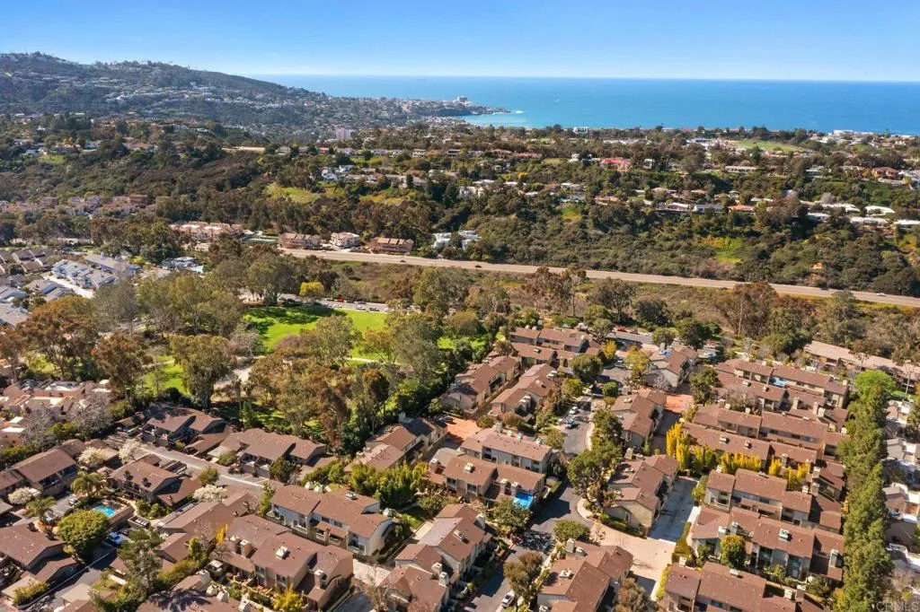 https://cdn.realtyfeed.com/cdn/127/306103600/a8fc1162ef2f0ddf54ad784534092ade.webp