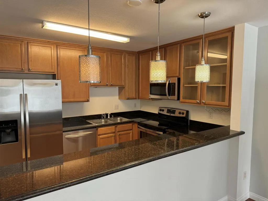 Photo #4: NDP2401196 Listing 
