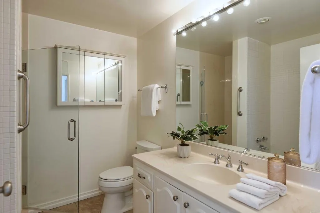 https://cdn.realtyfeed.com/cdn/127/306104917/7f571cb08d818485de78aa772c50949f.webp
