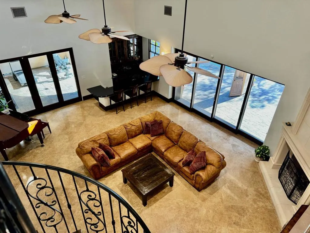 https://cdn.realtyfeed.com/cdn/127/306105091/bcf0646474d6e1713ff47a2060aadd5f.webp
