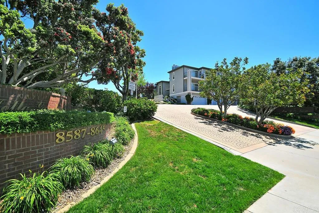 https://cdn.realtyfeed.com/cdn/127/306105590/42bf80a4b383ab47d04548210c23be12.webp