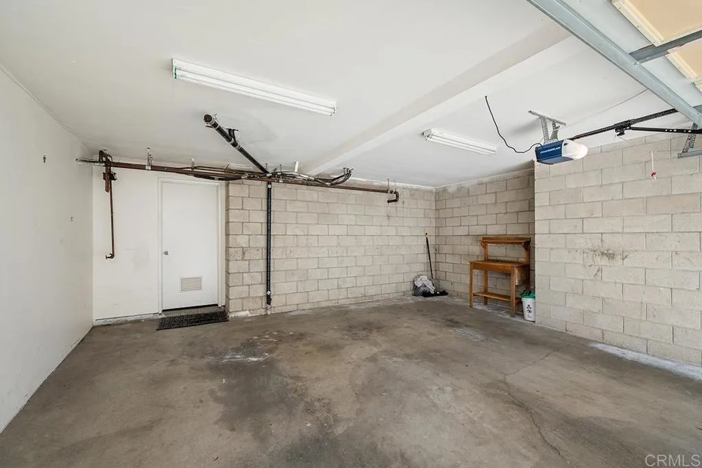 https://cdn.realtyfeed.com/cdn/127/306105590/d7676d9f775514b69b6f454bdf7dae84.webp