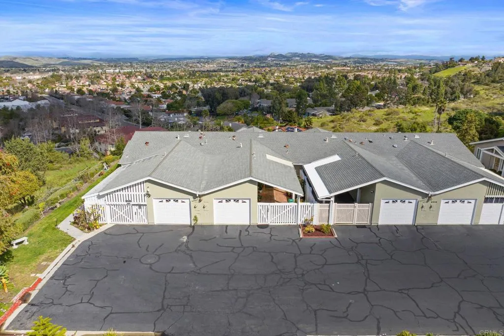 https://cdn.realtyfeed.com/cdn/127/306109759/048be5e0d6ef3f89341d58656fadce00.webp