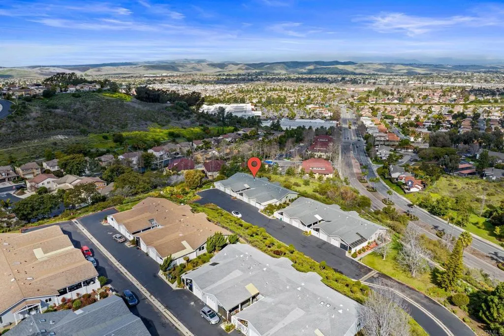 https://cdn.realtyfeed.com/cdn/127/306109759/32e1bee2352914d6896fea87ec43b035.webp