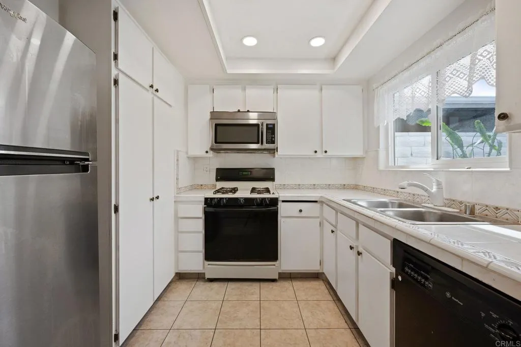 https://cdn.realtyfeed.com/cdn/127/306109759/576ca6924d917b2b3bdac7639e54080d.webp