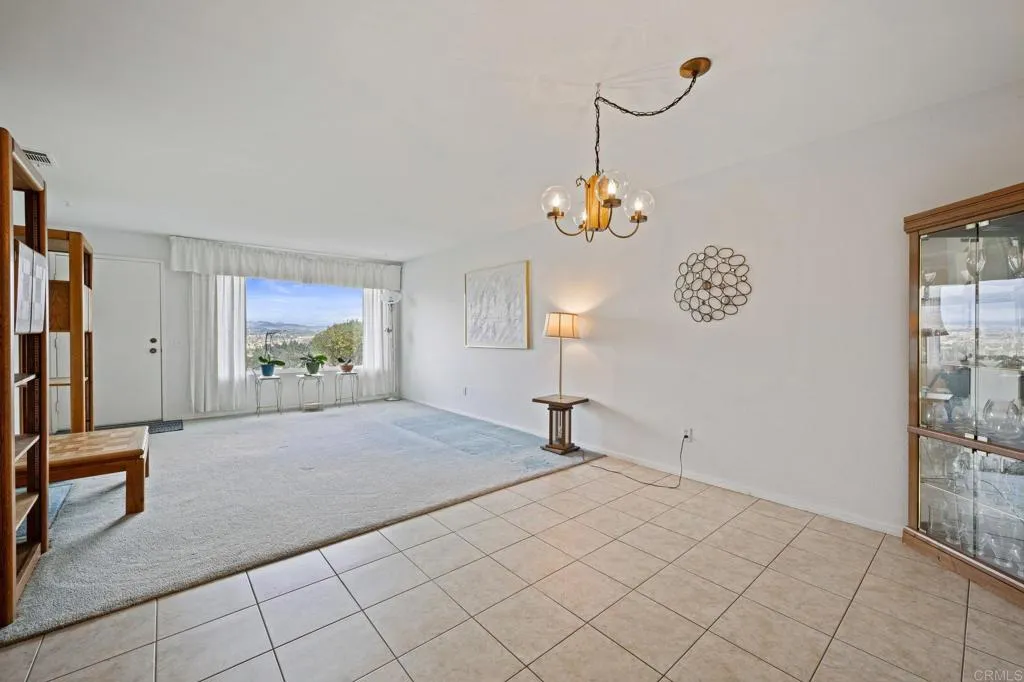 https://cdn.realtyfeed.com/cdn/127/306109759/5cf35e5104d5881e4729a3b7bb768009.webp