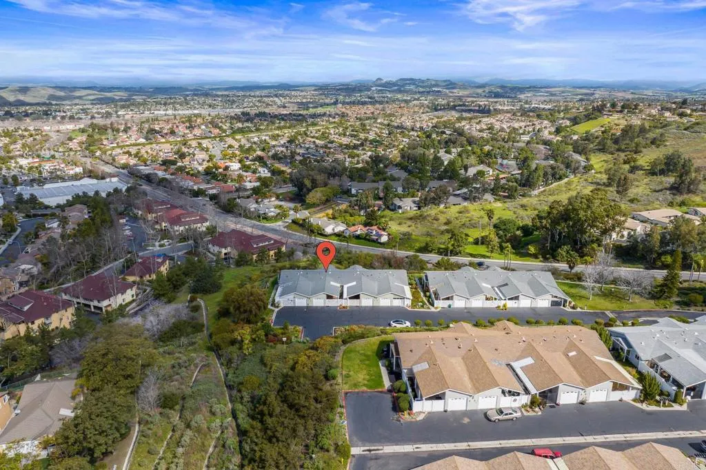 https://cdn.realtyfeed.com/cdn/127/306109759/bb2ac20b7abfe0cd90f3c3d7975d38e6.webp