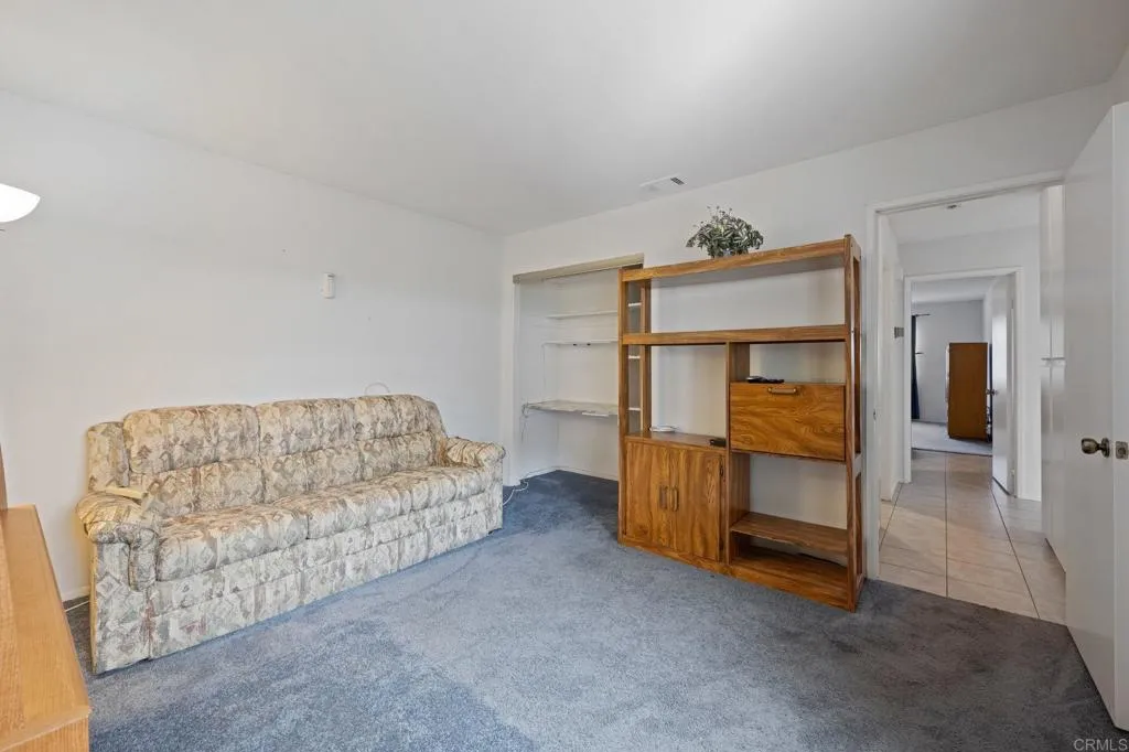 https://cdn.realtyfeed.com/cdn/127/306109759/c75b5ab8ecbddcb1e789073ab8fb2178.webp