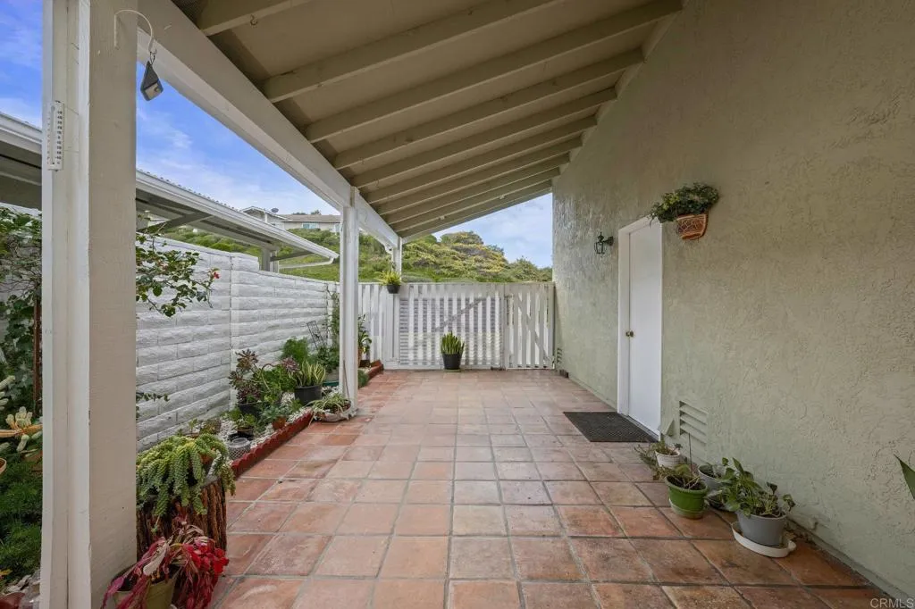 https://cdn.realtyfeed.com/cdn/127/306109759/ecf3fa31854a256ac167440604ef4102.webp