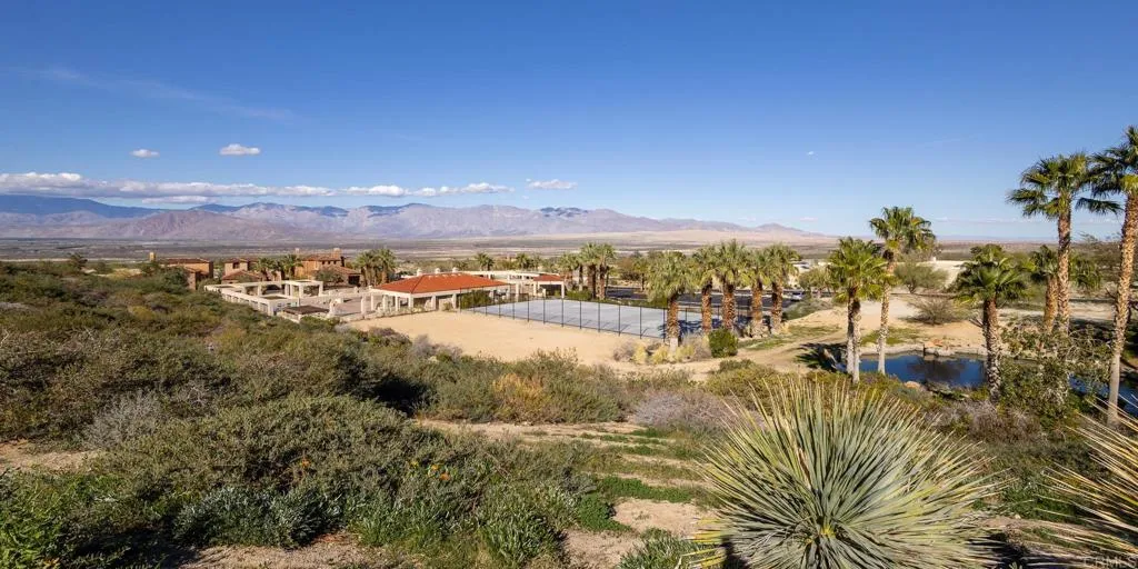 https://cdn.realtyfeed.com/cdn/127/306110912/fe37437b62cd0223f8466d61ae27b325.webp
