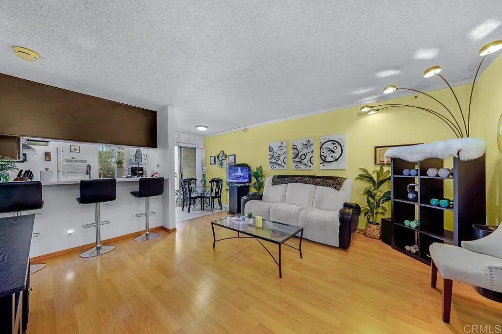 Photo #3: PTP2401048 Listing 