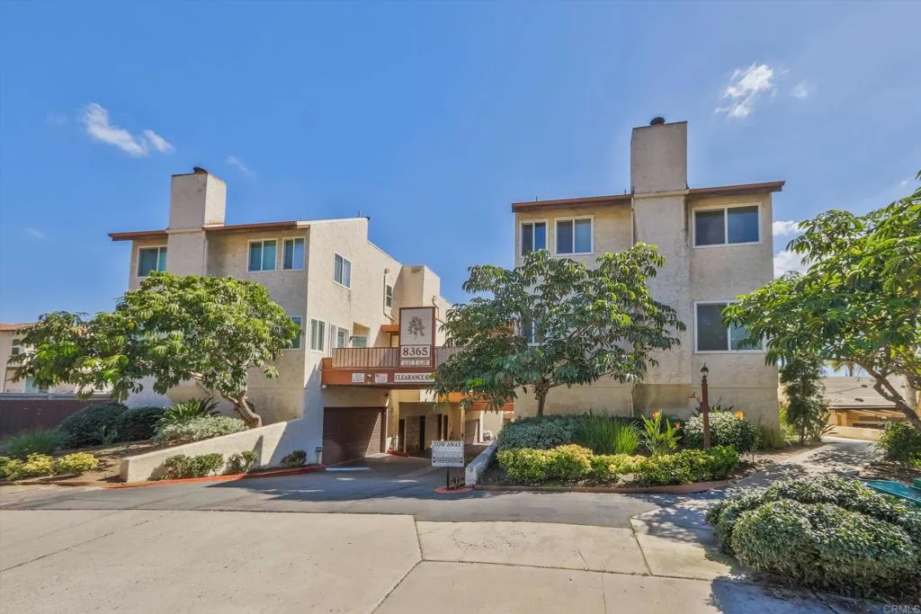 More Details about MLS # PTP2401057 : 8365 BROADWAY UNIT 16