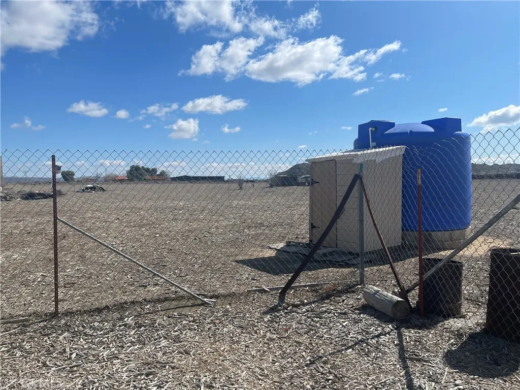 975 Calle De Amistad Road, Adelanto, Ca 92301 - Photo 3 of 6, Adelanto, CA