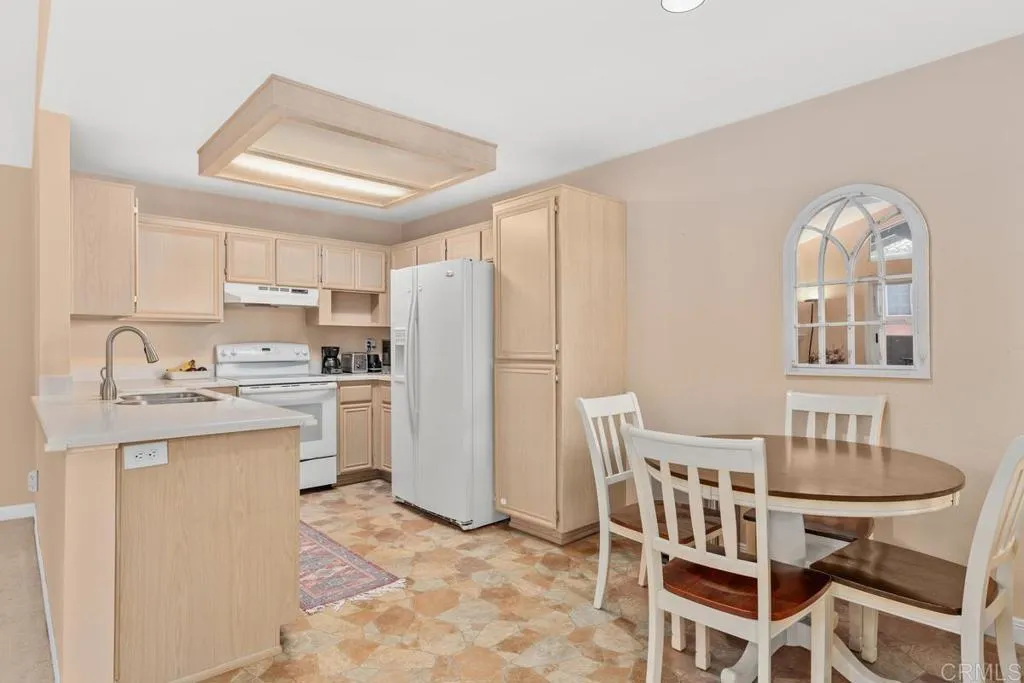 Photo #2: NDP2401599 Listing 