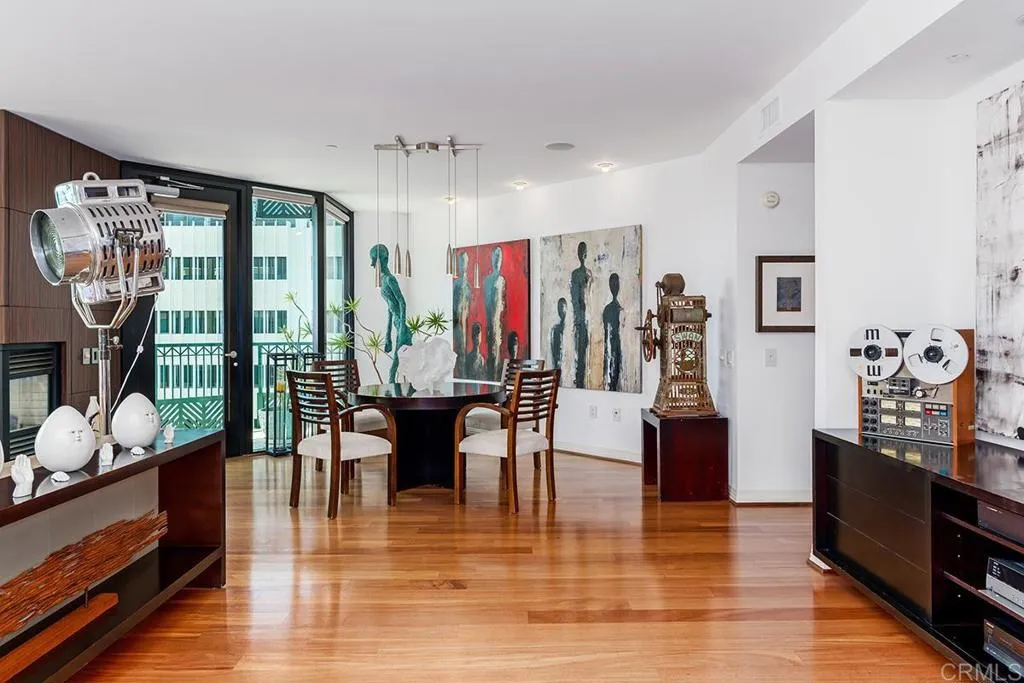 https://cdn.realtyfeed.com/cdn/127/306113247/63979aa56c1ea6956521beaaa55c49ad.webp