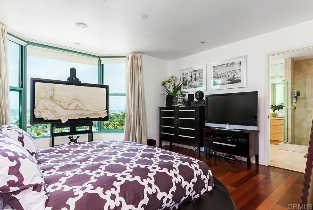 https://cdn.realtyfeed.com/cdn/127/306113247/8426d0484973a082cafb6d4d6eb7e3b7.webp