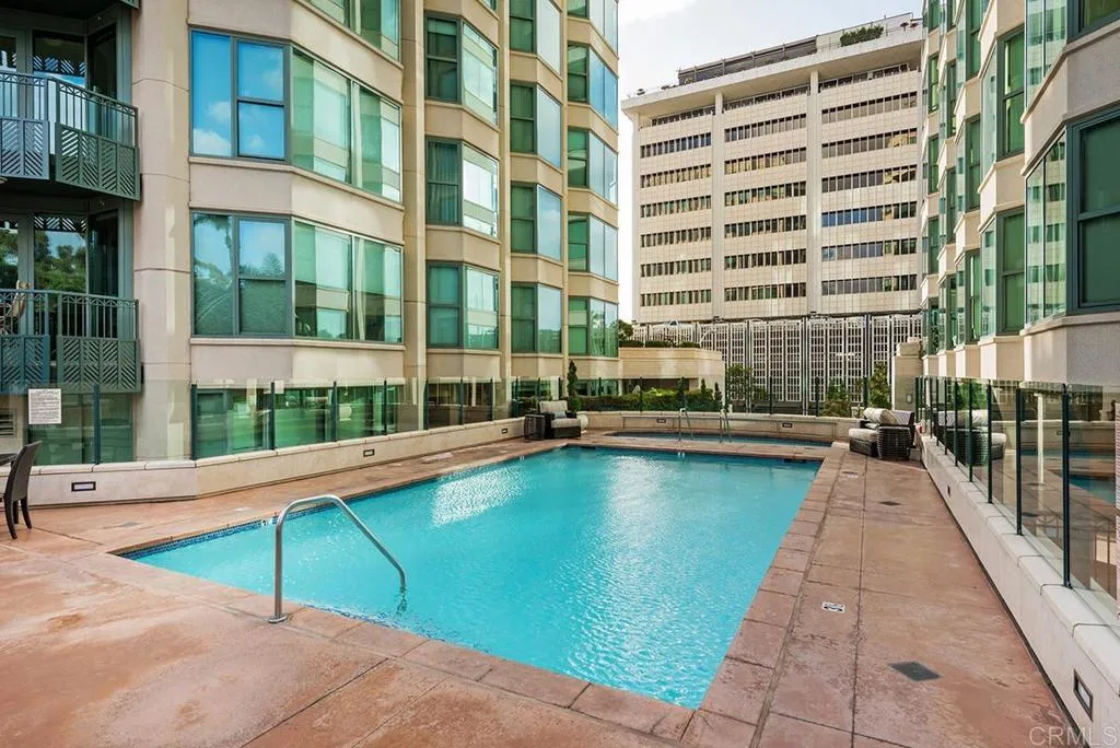 https://cdn.realtyfeed.com/cdn/127/306113247/8f83bb4b351a49b54037ac80c207b1dc.webp