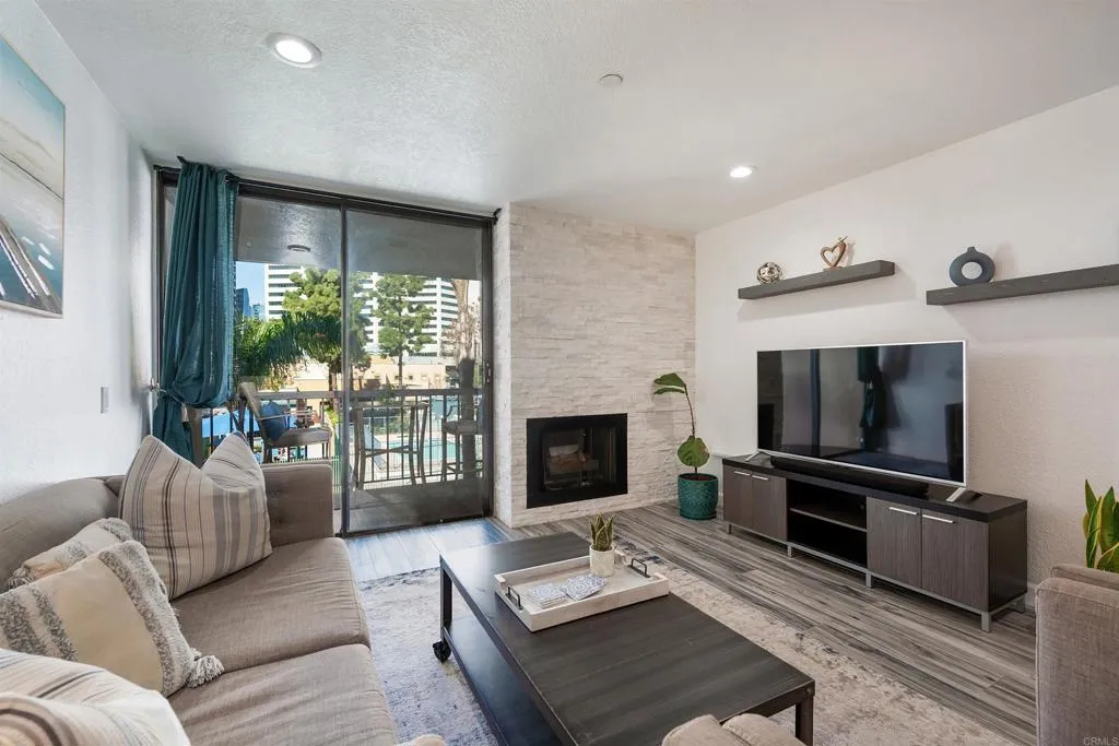 Photo #5: NDP2401660 Listing 