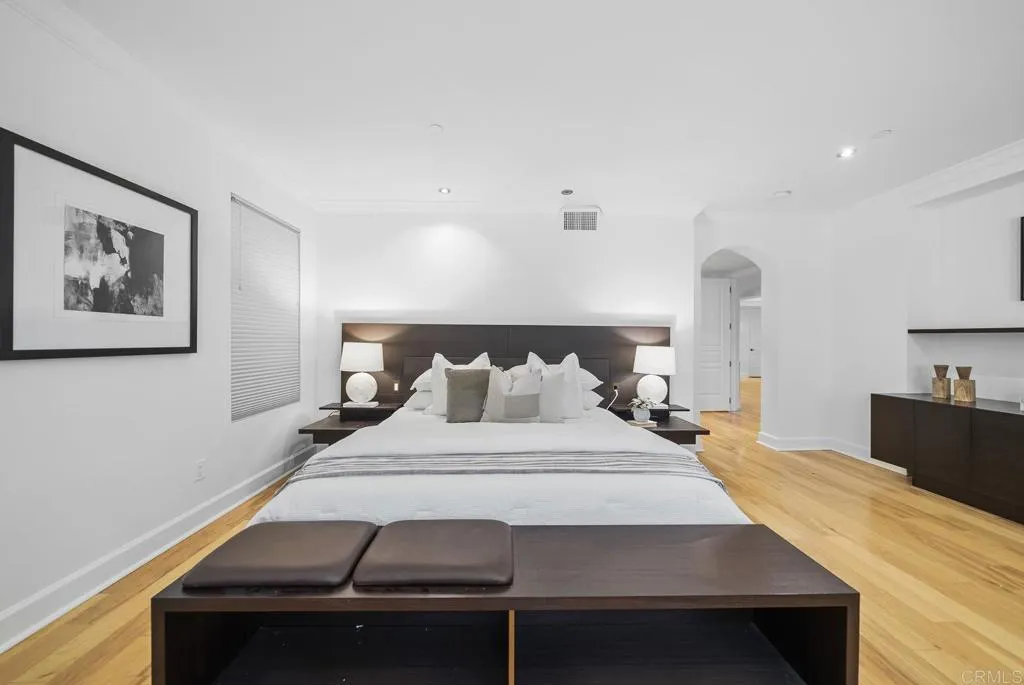 https://cdn.realtyfeed.com/cdn/127/306114442/2d7df967e5f8fb548cc0fd5ce7fe00e7.webp